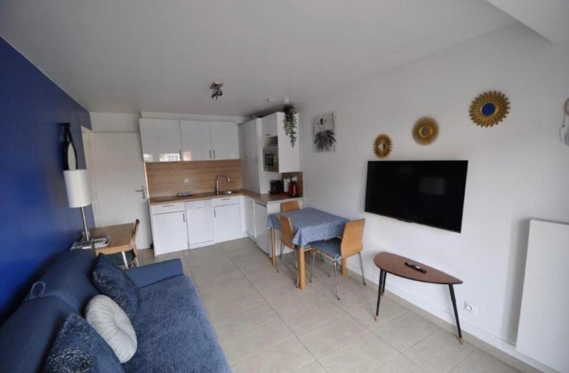 Cambita Apartment *